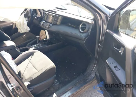 2016 Toyota Rav4 Hybrid Xle z USA, uszkodzony, nr VIN JTMRJREV3GD037706